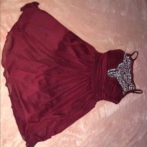 CUTE SHORT PROM/PARTY DRESS ! BURGUNDY